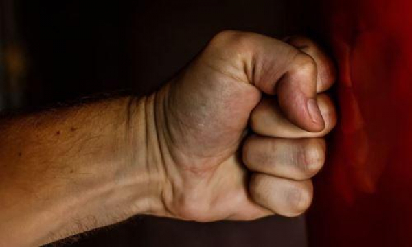 В полиции сделали заявление по обвинениям титулованного казахстанского борца в насилии