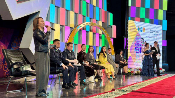 В Астане наградили юных журналистов