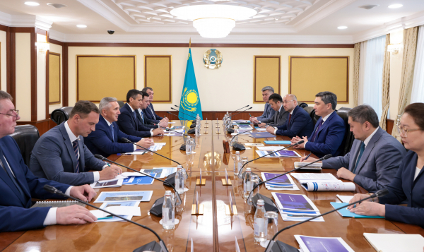 Бектенов встретился с губернатором Тюменской области