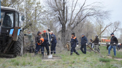Сотрудники Национального ядерного центра РК провели субботник в городе Курчатов области Абай