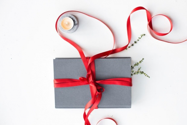 Что дарить на 8 марта: Универсальные подарки