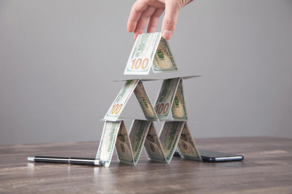 Организатор финпирамиды Warner Bros получил 5 лет лишения свободы  