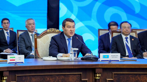 Смаилов призвал упростить таможенные процедуры между странами ШОС