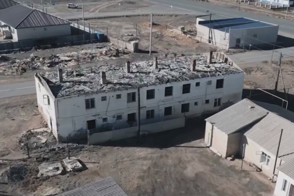 В Исатайском районе начался снос аварийных домов