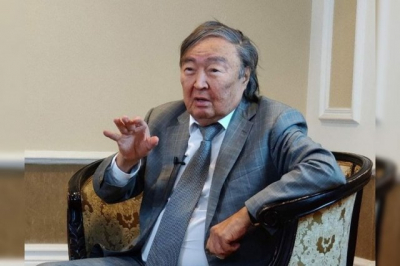 Сулейменов: Отступать уже некуда, это правительство последней надежды  