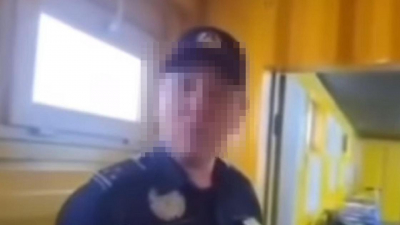 &quot;Что здесь происходит?&quot;: видео с полицейским в туалете стало поводом для проверки