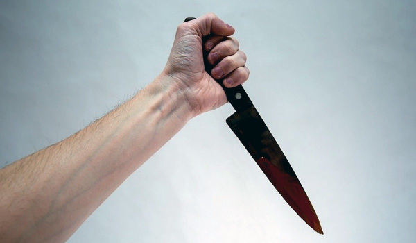Таксист вонзил нож в пассажира в Костанае