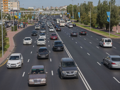 Астанчане перекрыли дорогу в центре города
