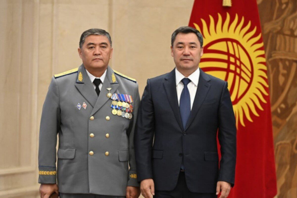 Слухи о расколе с главой ГКНБ прокомментировал президент Кыргызстана
