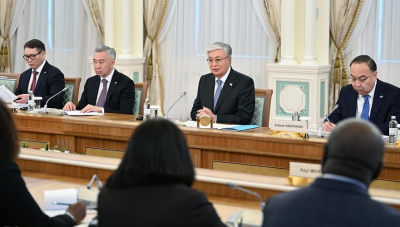 Президенты Казахстана и Того провели переговоры в расширенном формате