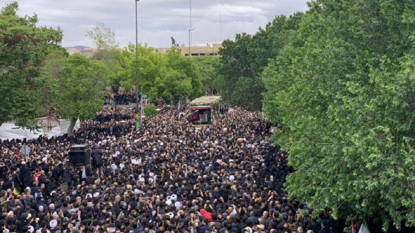 Церемония прощания с погибшим президентом Раиси началась в Иране