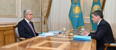 Токаев принял Премьер-министра Бектенова