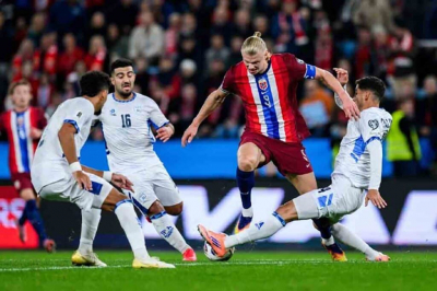 Норвегия разгромила Израиль, Холанн забил в десятом матче подряд