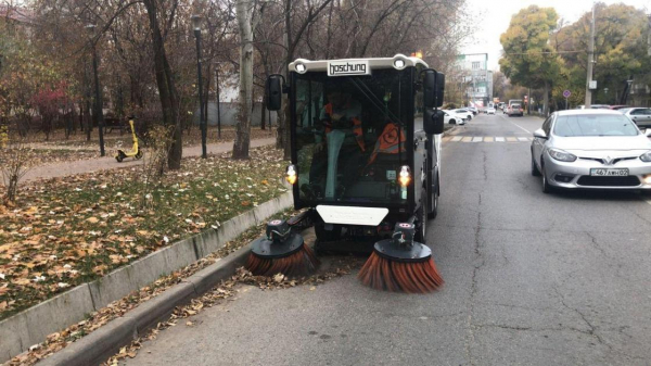 Непогода в Алматы: что делают для предотвращения гололеда на дорогах