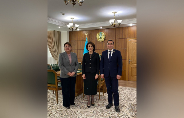 Новые шаги Казахстана в улучшении условий труда медсестер