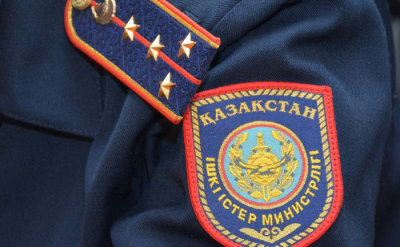 Скандал в Павлодаре: пьяный полицейский сбил доставщика еды