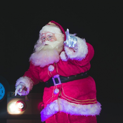 Забег обещаний, рождественские истории и теаджаз в «ARTиШОК»