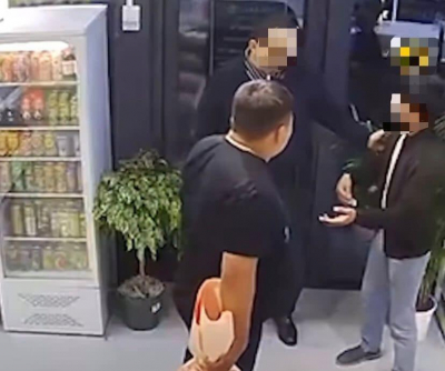 &quot;Цветочный&quot; скандал в Шымкенте: сотрудник ДГД уволился